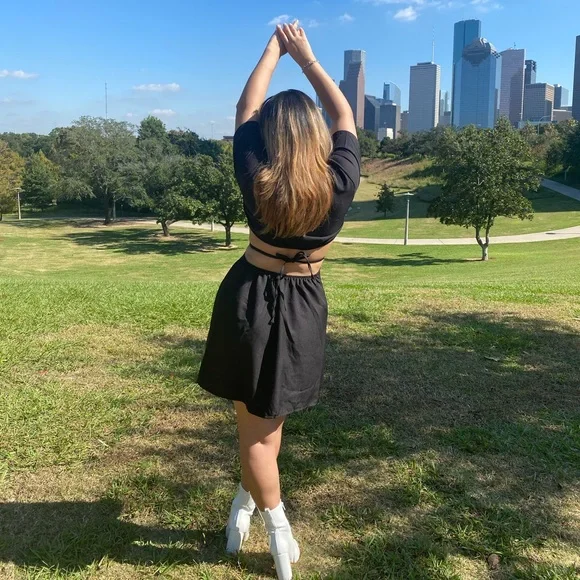 Cut Out Waist Dress - Picture 4 of 5